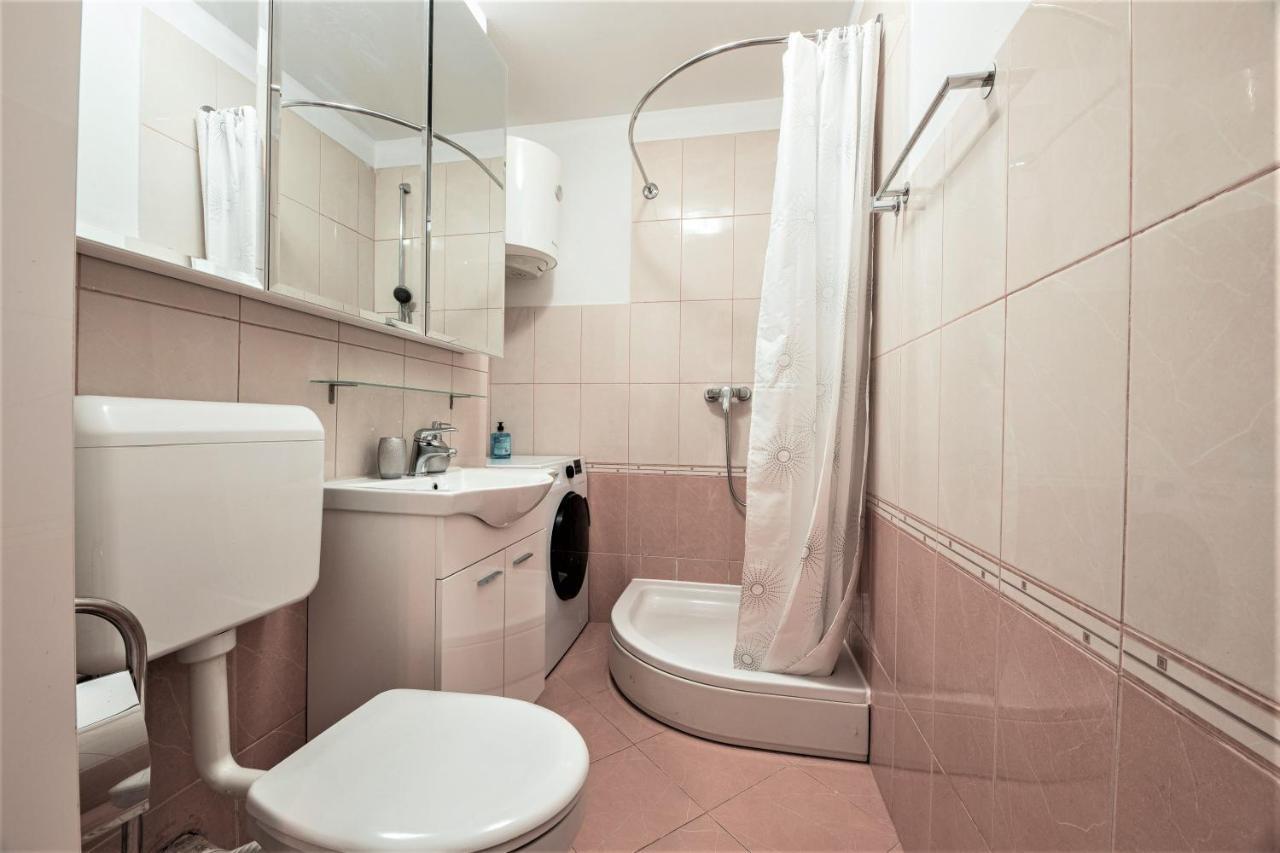 Madea Split Apartment Bagian luar foto